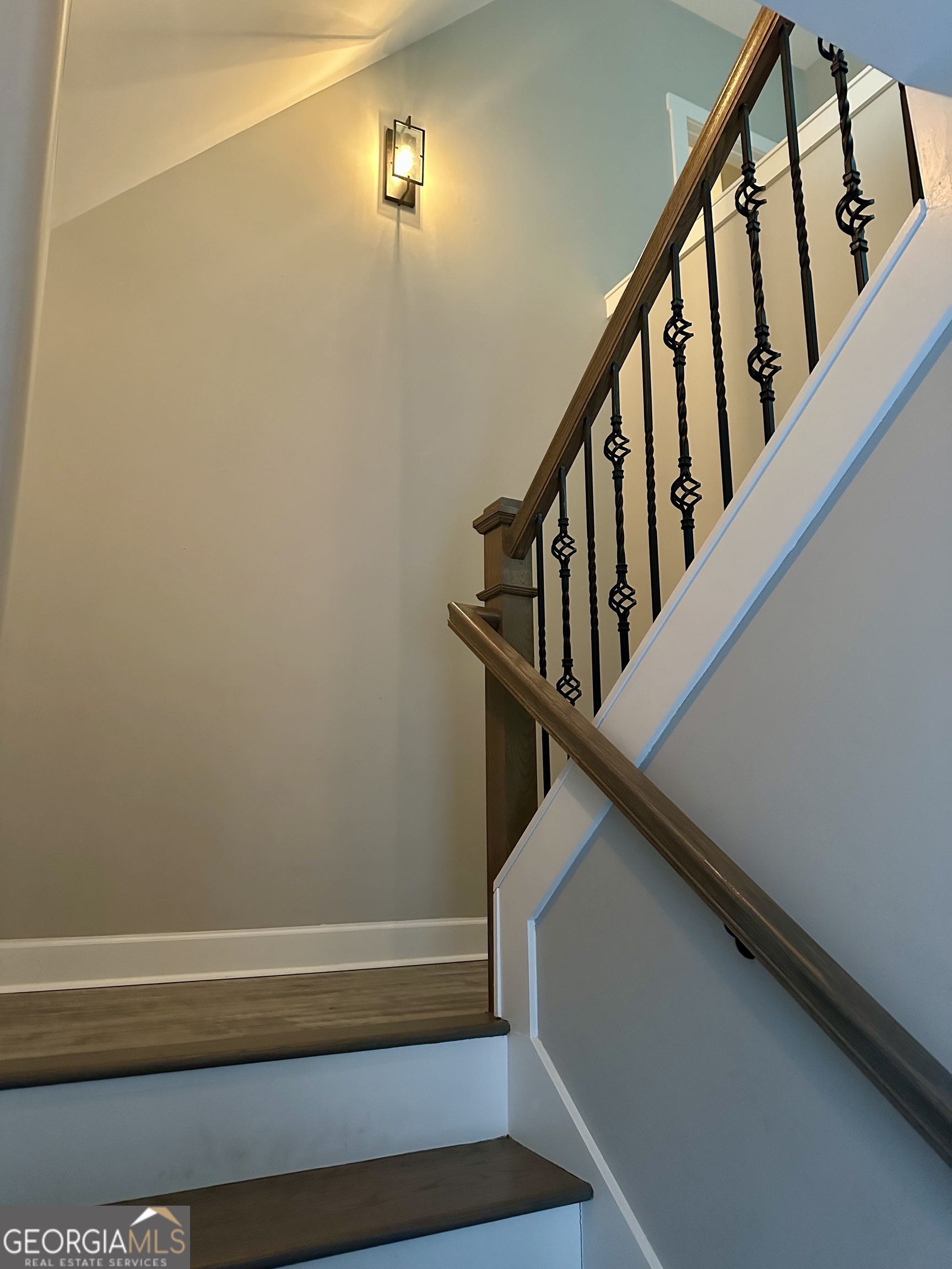 506 Summit View Drive Jefferson, GA 30549 - Photo 33 of 52 a view of entryway