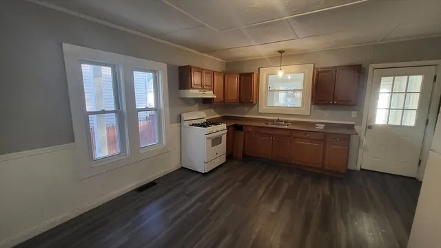 $3,250 | 20 Mt Grove Street, Unit 20, Lowell, MA 01854