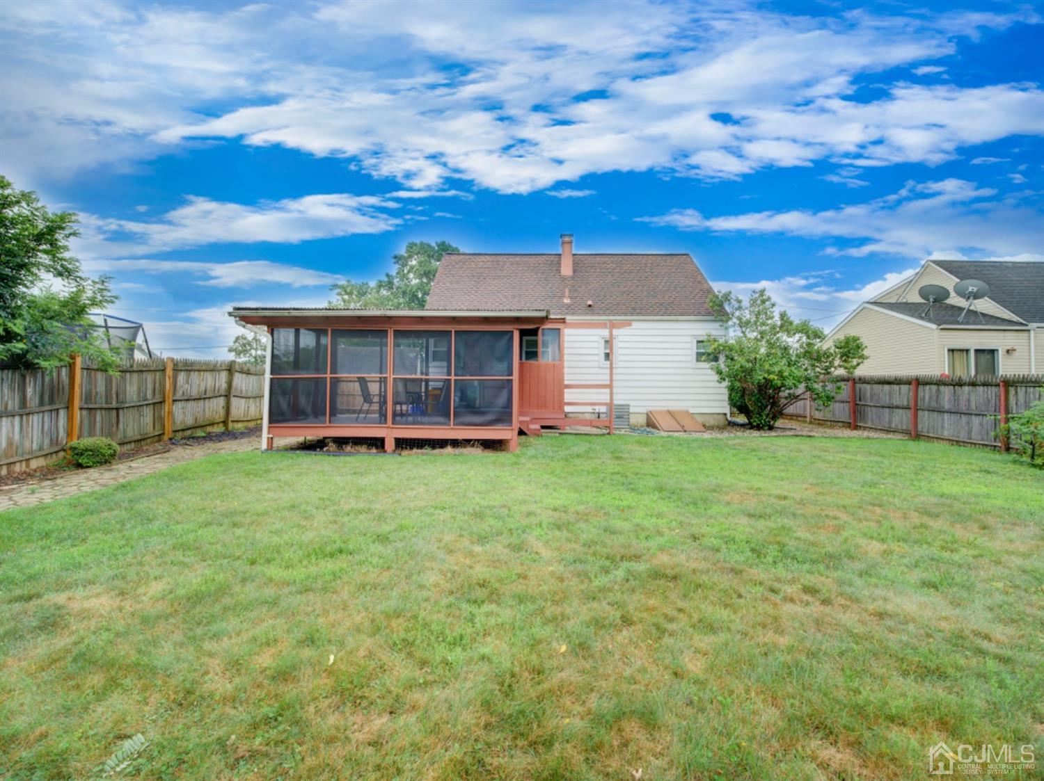 4 Kendall Road East Brunswick, NJ 08816 - Photo 4 of 23 Gallery Image 4