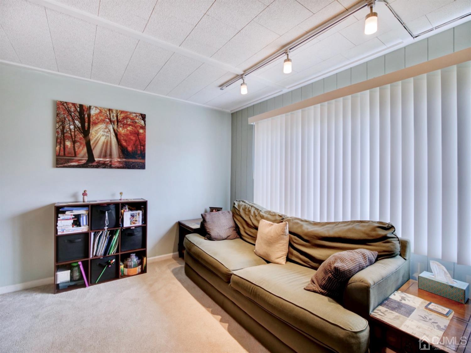 4 Kendall Road East Brunswick, NJ 08816 - Photo 9 of 23 Gallery Image 9