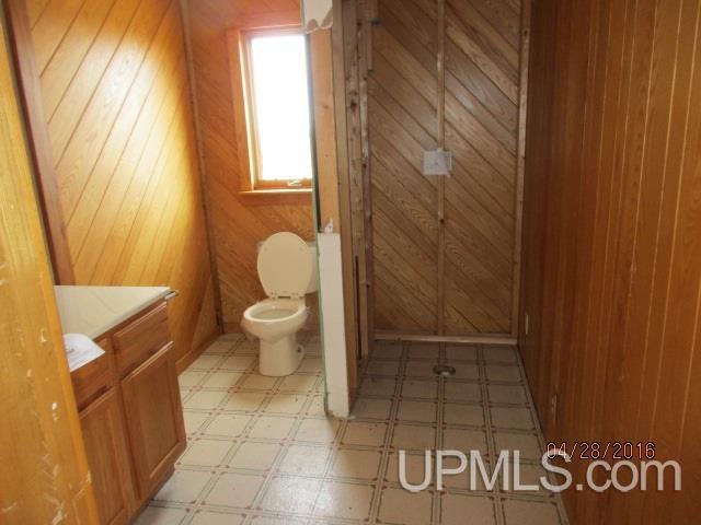 204 Bloomquist Road Iron River, MI 49935 - Photo 9 of 12