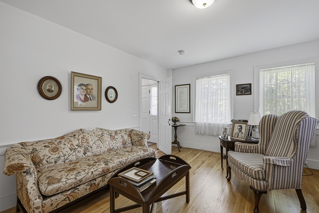 236 Mendon Street Upton, MA 01568 - Photo 18 of 41