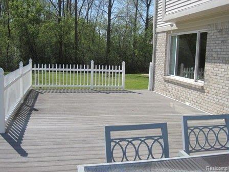 50133 Mott Road Belleville, MI 48111 - Photo 20 of 22 Deck.jpg