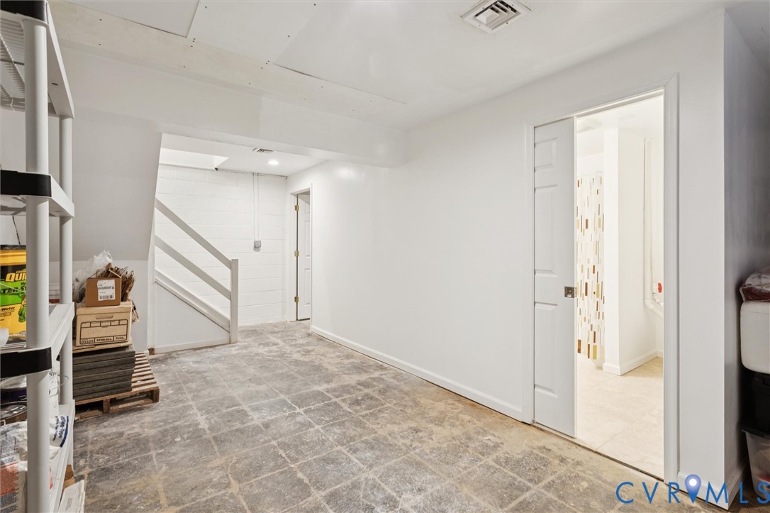 421 Scotland Street, Unit 3 Williamsburg, VA 23185 - Photo 20 of 26 a view of an entryway with stairs