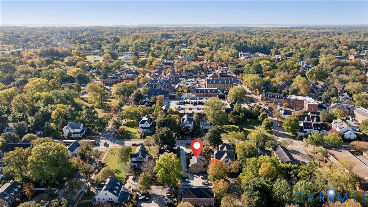 421 Scotland Street, Unit 3 Williamsburg, VA 23185 - Photo 2 of 26 an aerial view of multiple house