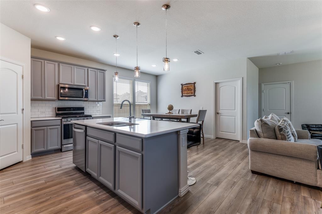 8715 Royal Star Road Rowlett, TX 75089 - Photo 12 of 32