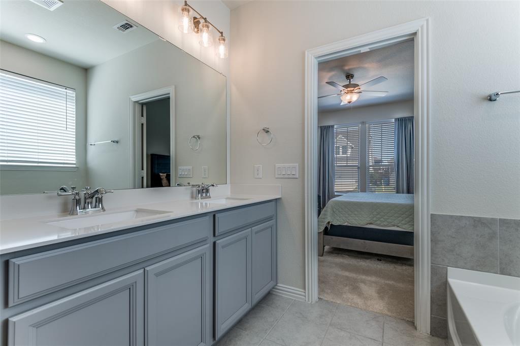 8715 Royal Star Road Rowlett, TX 75089 - Photo 24 of 32