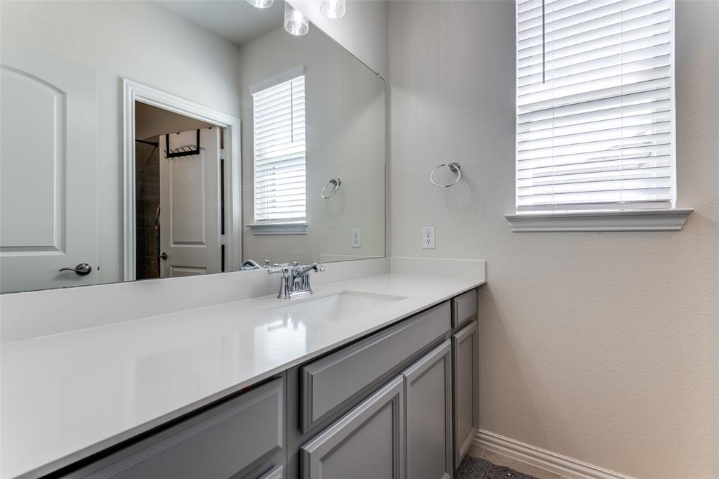 8715 Royal Star Road Rowlett, TX 75089 - Photo 26 of 32