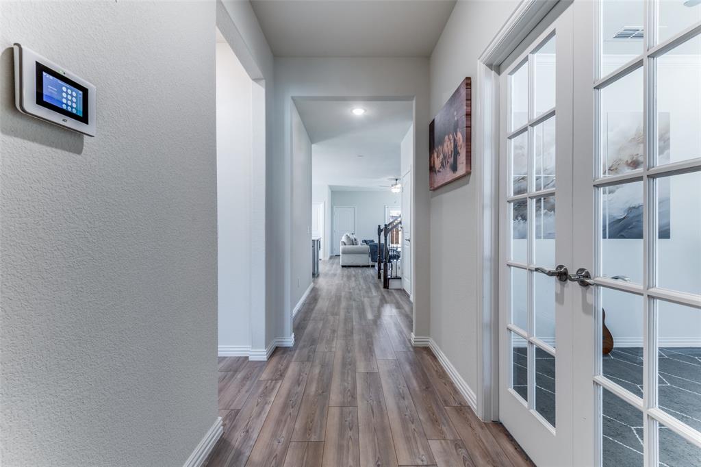 8715 Royal Star Road Rowlett, TX 75089 - Photo 6 of 32