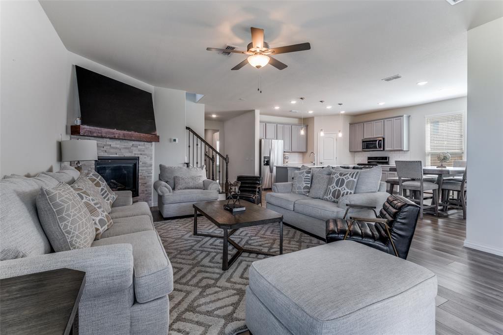 8715 Royal Star Road Rowlett, TX 75089 - Photo 9 of 32