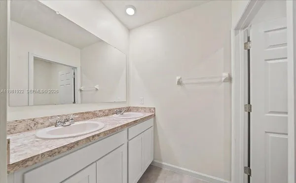 $2,800 | 870 Remington Green Drive Southeast, Palm Bay, FL 32909