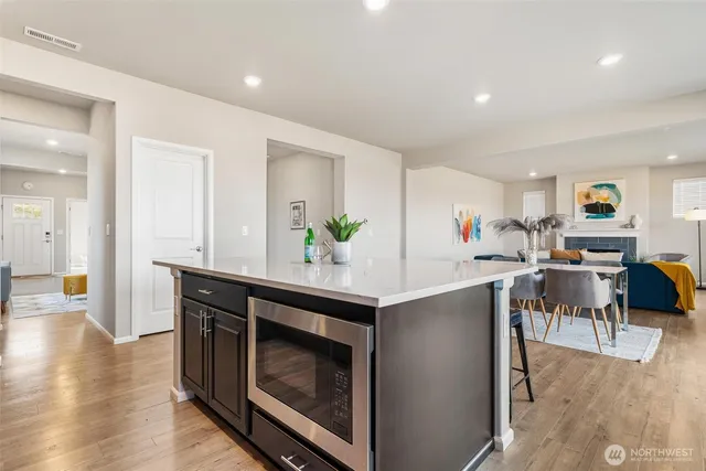 $899,000 | 30194 63rd Place South, Auburn, WA 98001