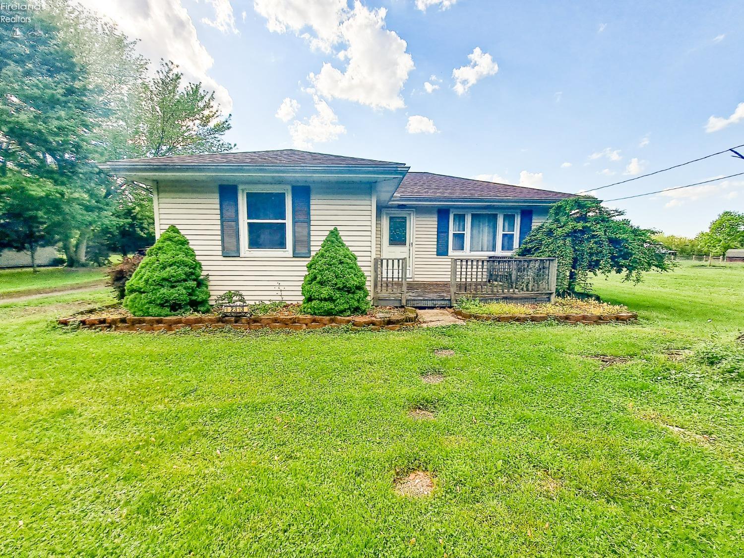 12313 Patten Tract Road Monroeville, OH 44847 - Photo 2 of 25 Gallery Image 2