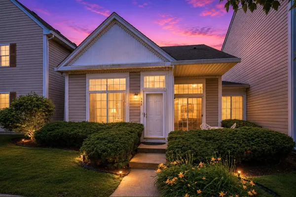 $188,500 | 342 Magnolia Court, Bolingbrook, IL 60440