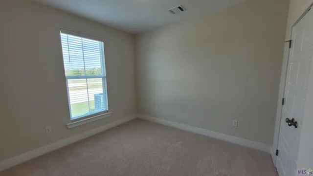 $1,950 | Undisclosed Address, Zachary, LA 70791