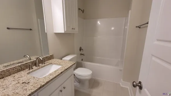 $1,950 | 5631 Emmie Drive, Zachary, LA 70791