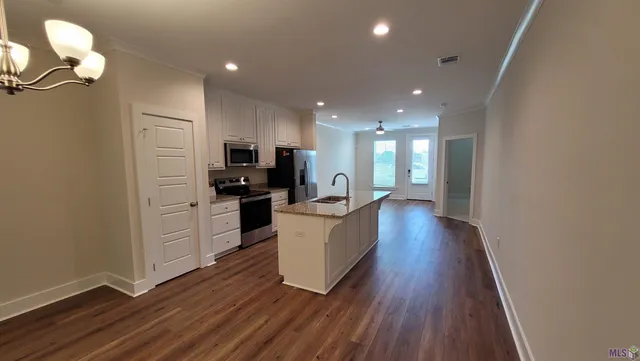 $1,950 | Undisclosed Address, Zachary, LA 70791