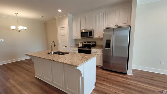 $1,950 | Undisclosed Address, Zachary, LA 70791