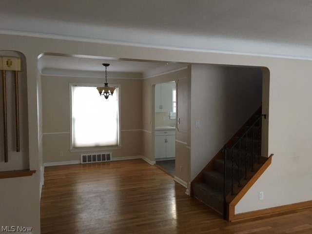 4994 South Barton Road Cleveland, OH 44124 - Photo 5 of 13