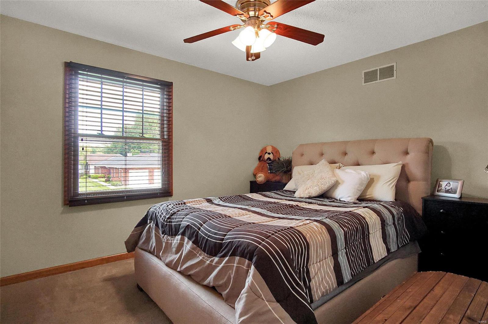 1004 Pine Lake Road Collinsville, IL 62234 - Photo 14 of 25 Gallery Image 14