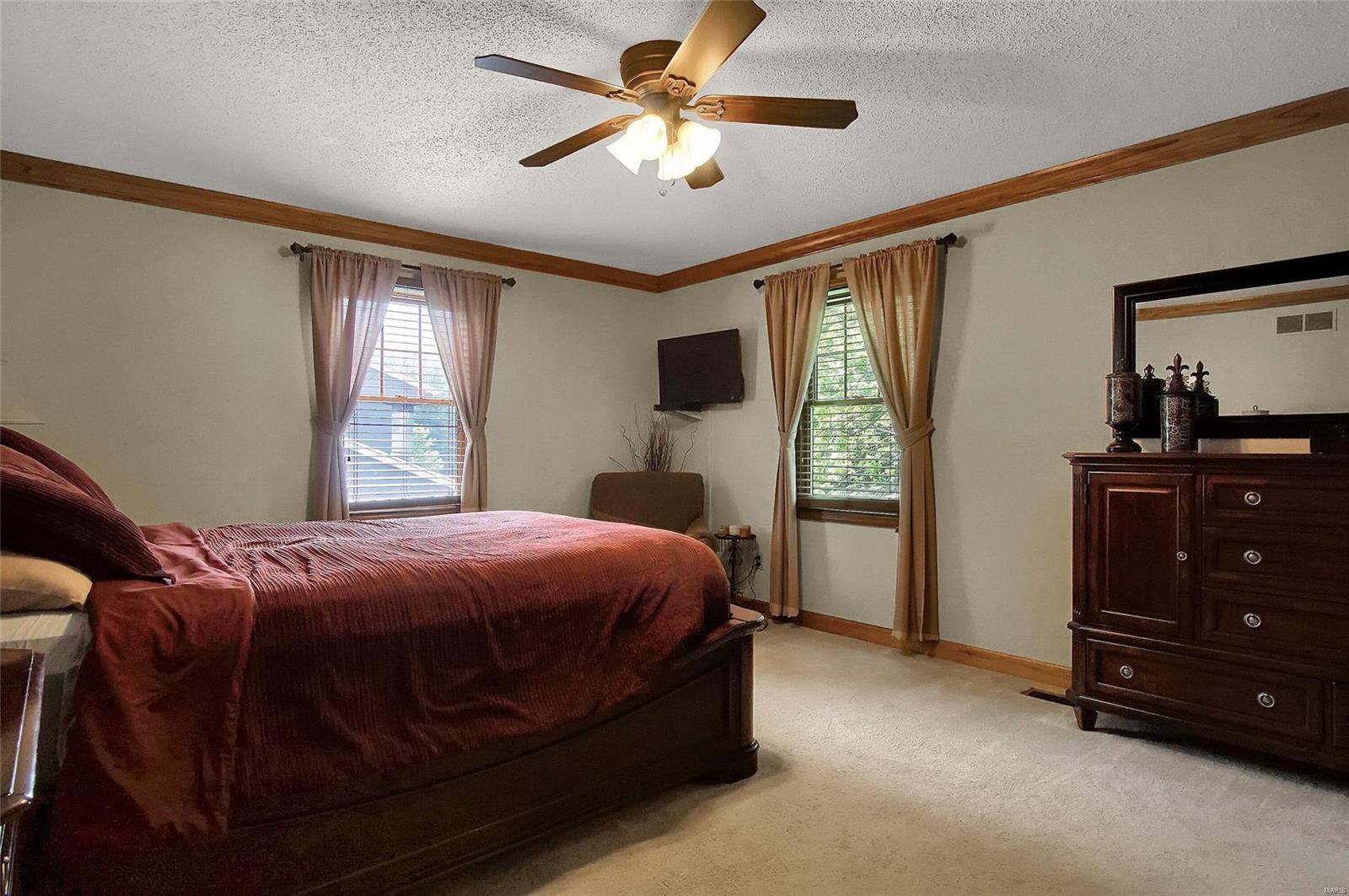 1004 Pine Lake Road Collinsville, IL 62234 - Photo 16 of 25 Gallery Image 16