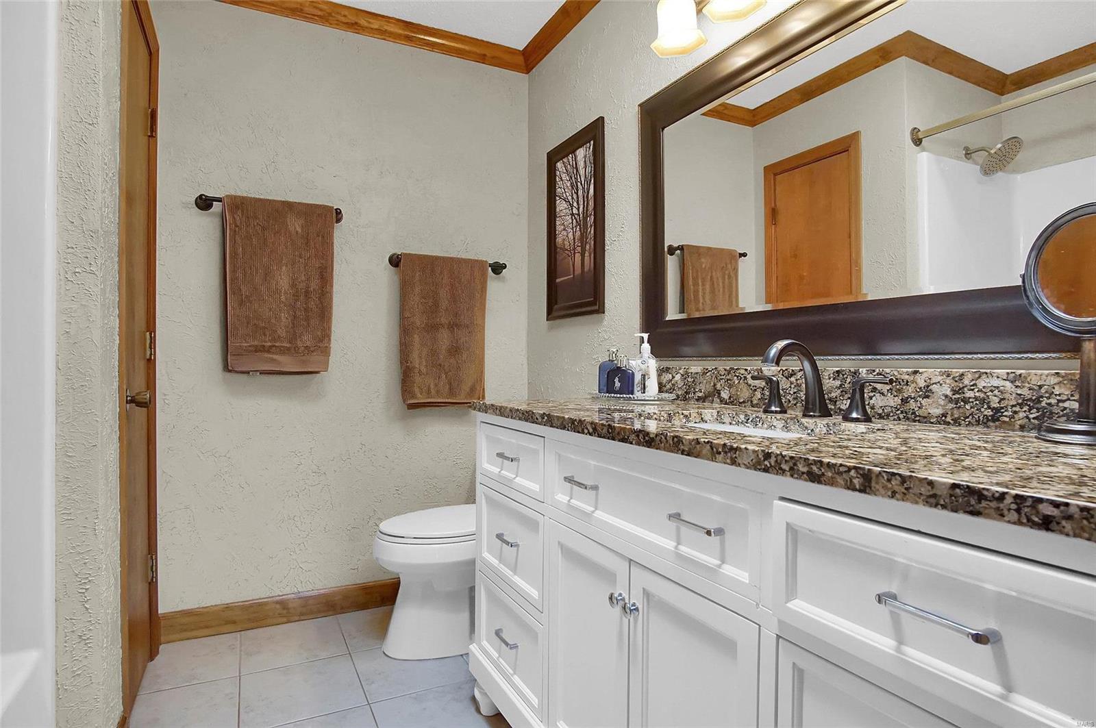 1004 Pine Lake Road Collinsville, IL 62234 - Photo 17 of 25 Gallery Image 17