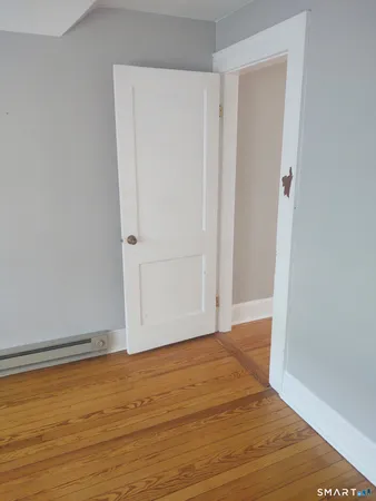 $1,600 | 158 Scofield Avenue, Bridgeport, CT 06605