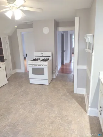 $1,600 | 158 Scofield Avenue, Bridgeport, CT 06605