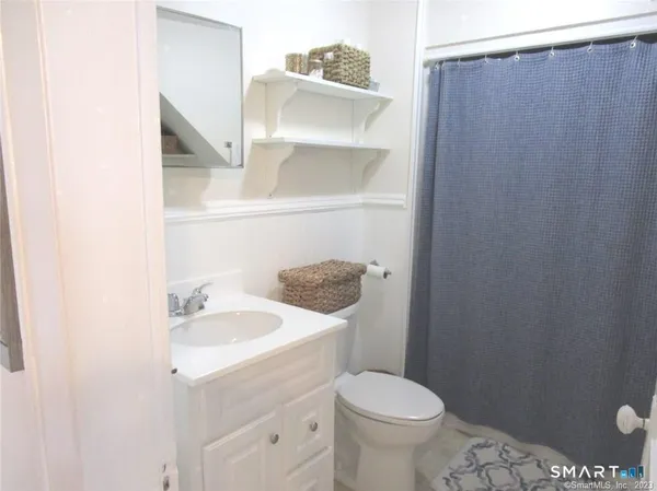 $1,600 | 158 Scofield Avenue, Bridgeport, CT 06605