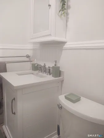 $1,600 | 158 Scofield Avenue, Bridgeport, CT 06605