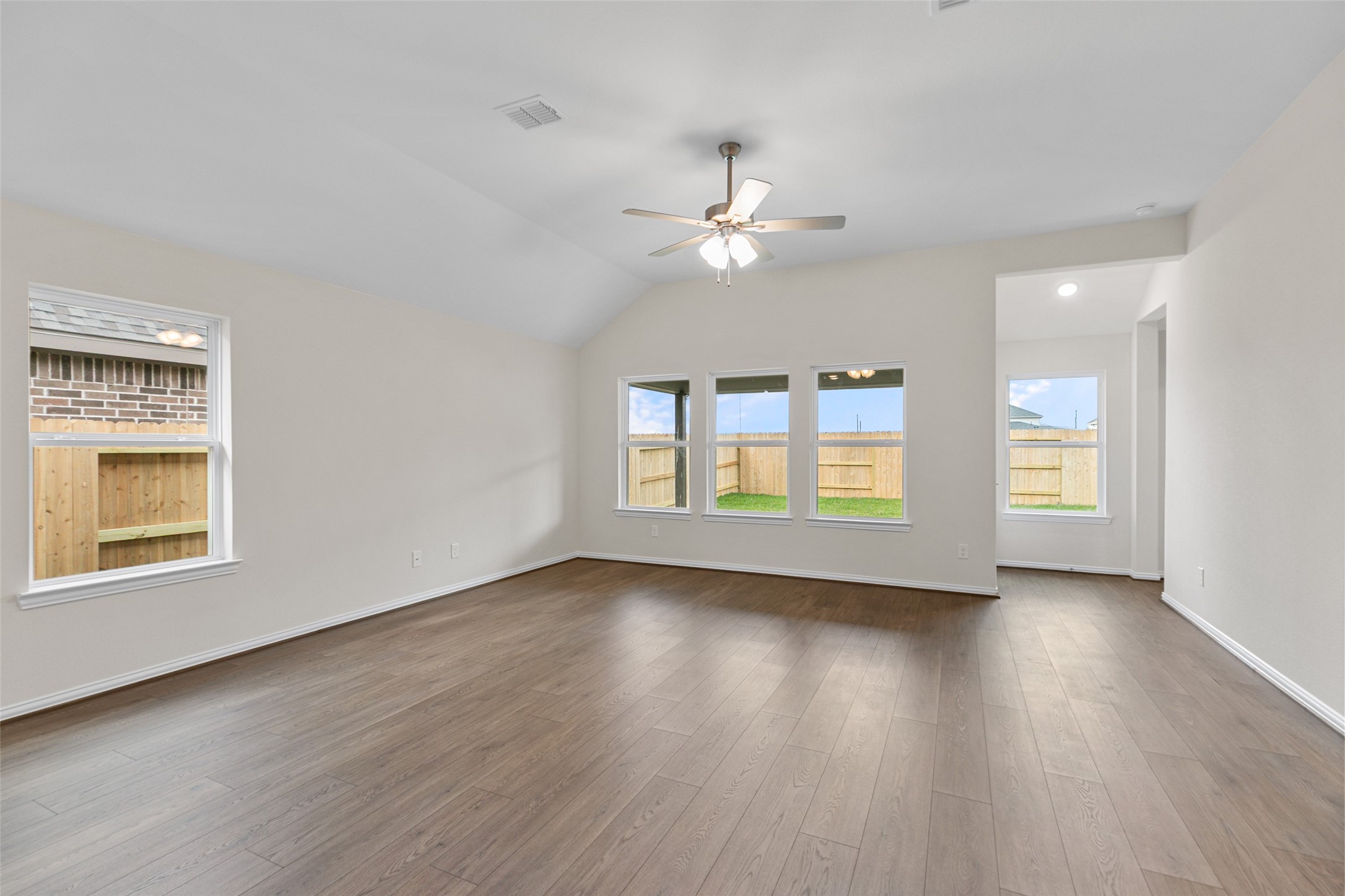 807 Evergreen Frst Lane Rosharon, TX 77583 - Photo 10 of 29