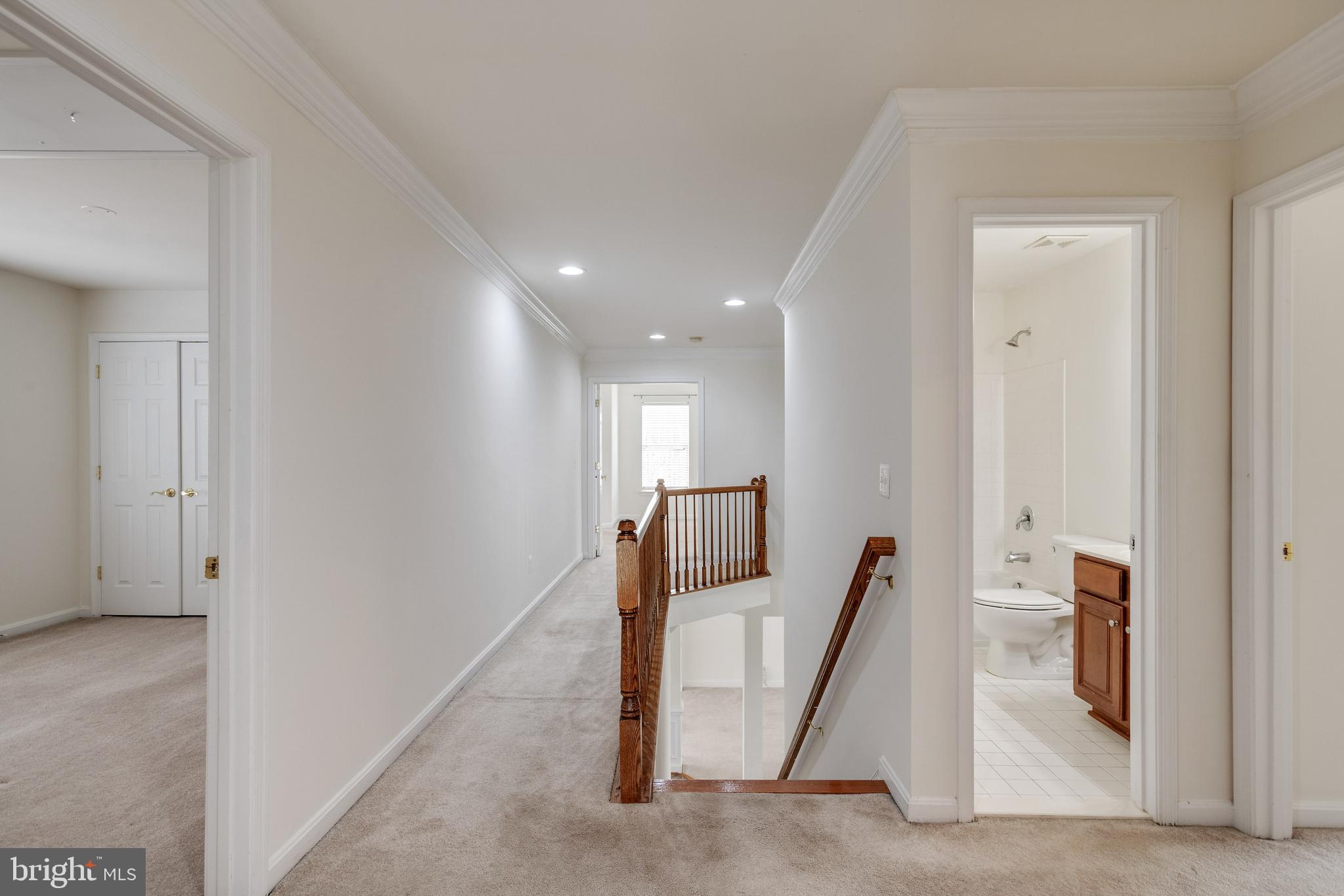 19237 Potomac Crest Drive Triangle, VA 22172 - Photo 27 of 56