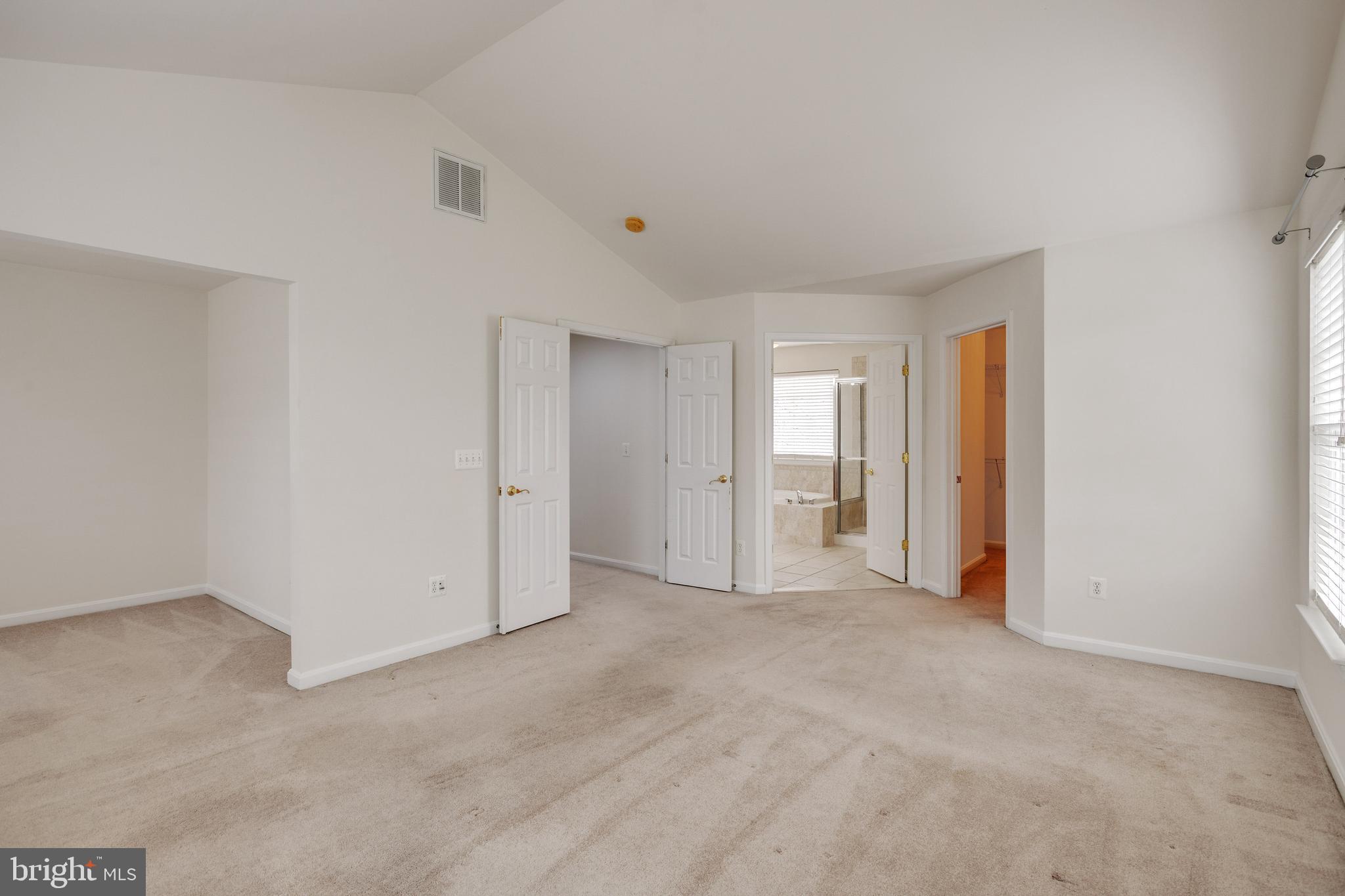 19237 Potomac Crest Drive Triangle, VA 22172 - Photo 35 of 56