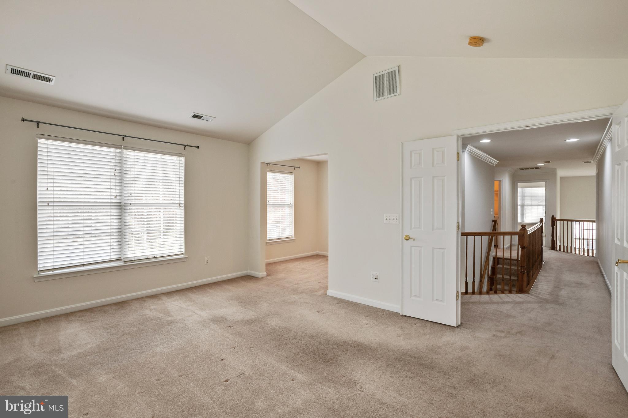 19237 Potomac Crest Drive Triangle, VA 22172 - Photo 38 of 56