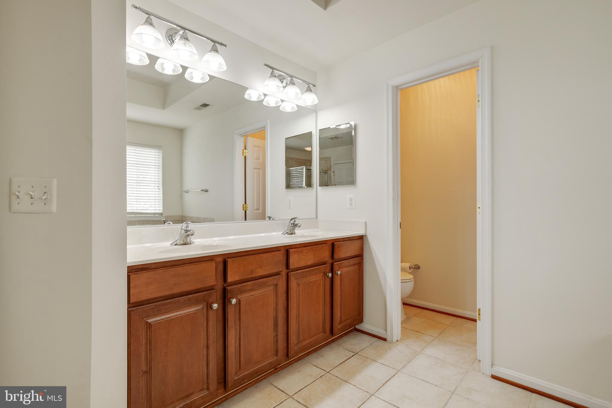 19237 Potomac Crest Drive Triangle, VA 22172 - Photo 41 of 56