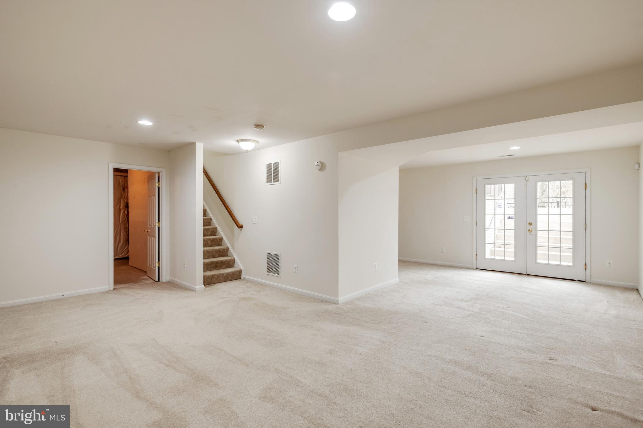 19237 Potomac Crest Drive Triangle, VA 22172 - Photo 43 of 56