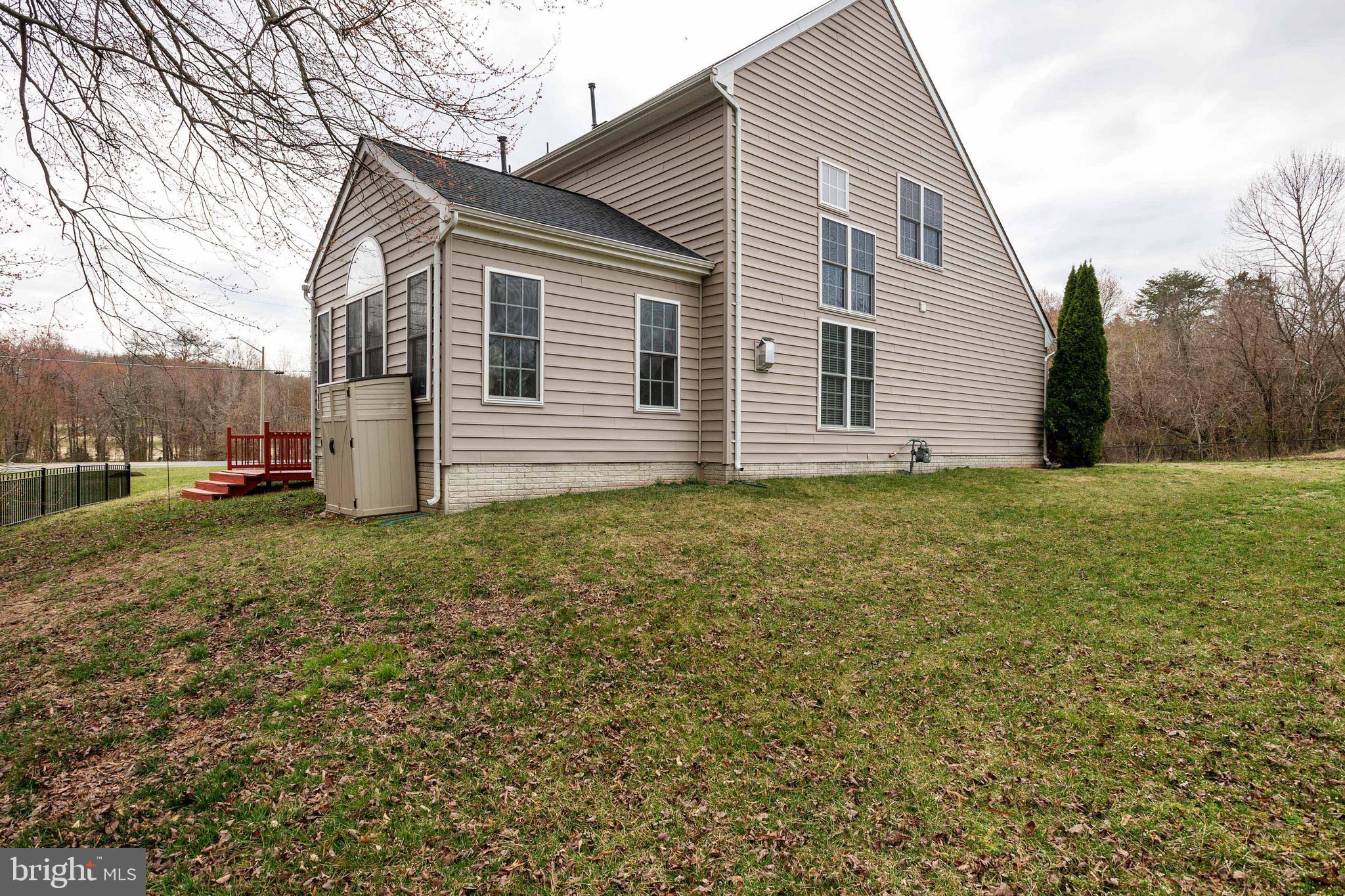 19237 Potomac Crest Drive Triangle, VA 22172 - Photo 51 of 56