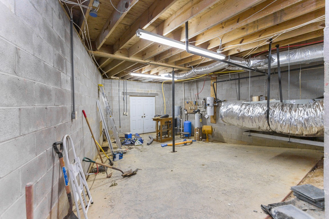 1033 Eva Lake Road Sewanee, TN 37375 - Photo 39 of 49 a view of gym equipment