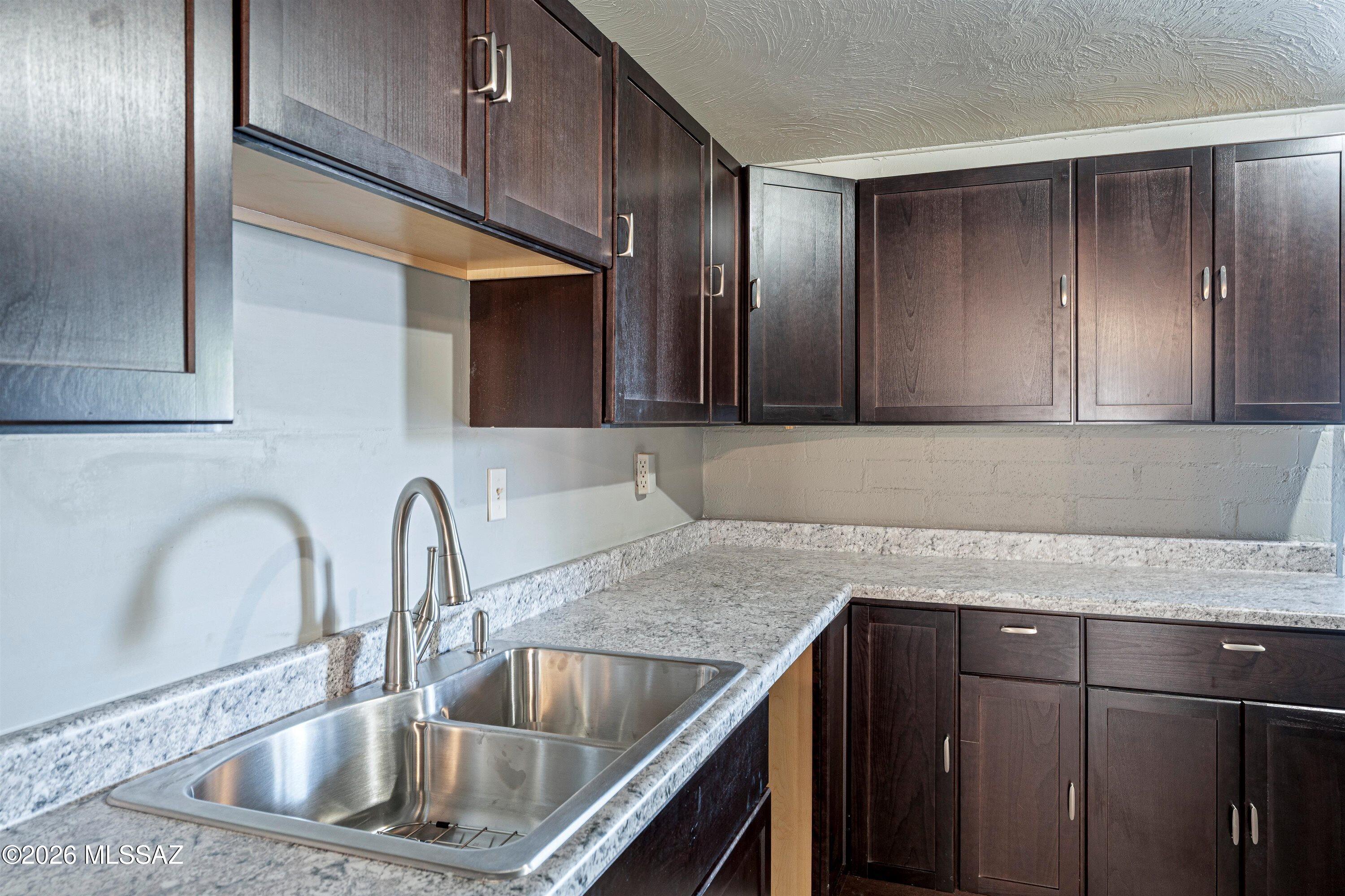 106 South Ave A San Manuel, AZ 85631 - Photo 8 of 41