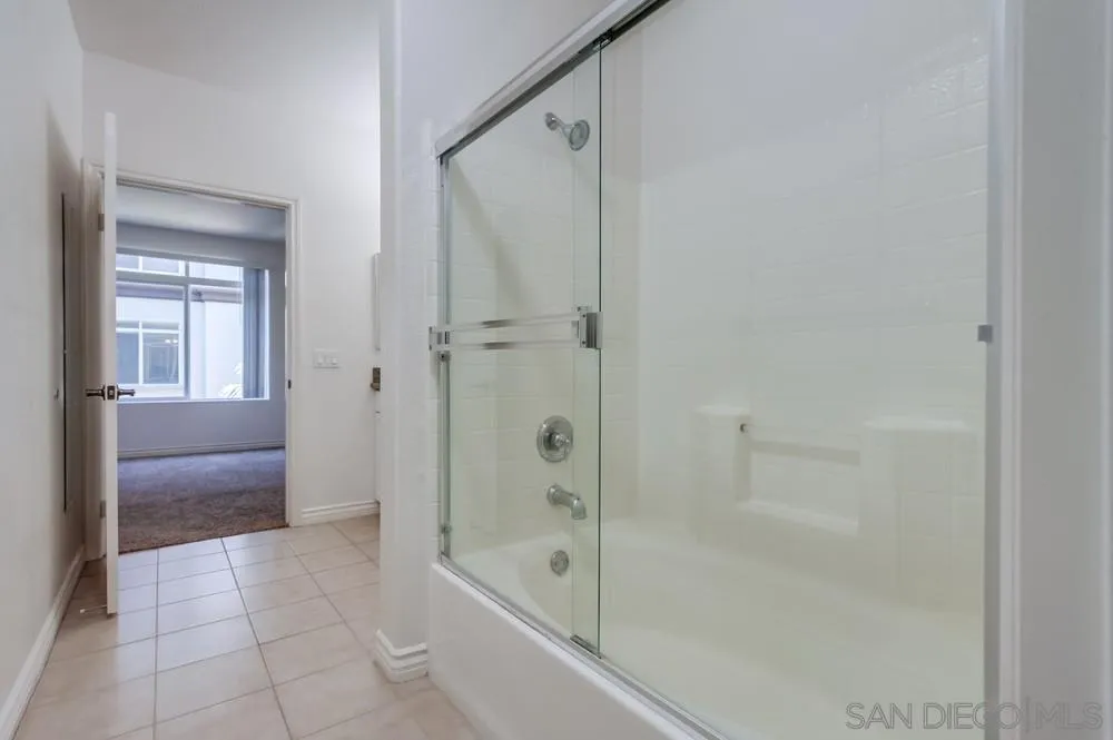 9263 Regents Road, Unit B206 La Jolla, CA 92037 - Photo 26 of 56 Gallery Image 26