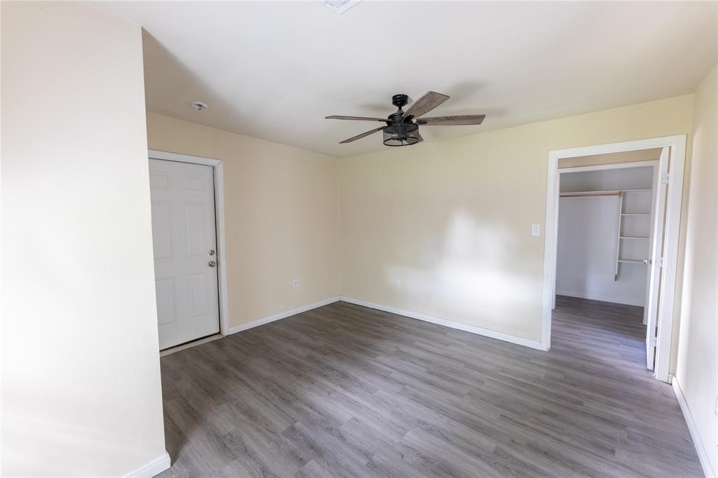 4942 Bataan Road Houston, TX 77033 - Photo 15 of 16