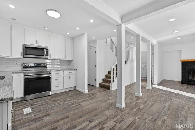 $325,000 | 6666 Deerwood Drive, Cedar Hill, MO 63016