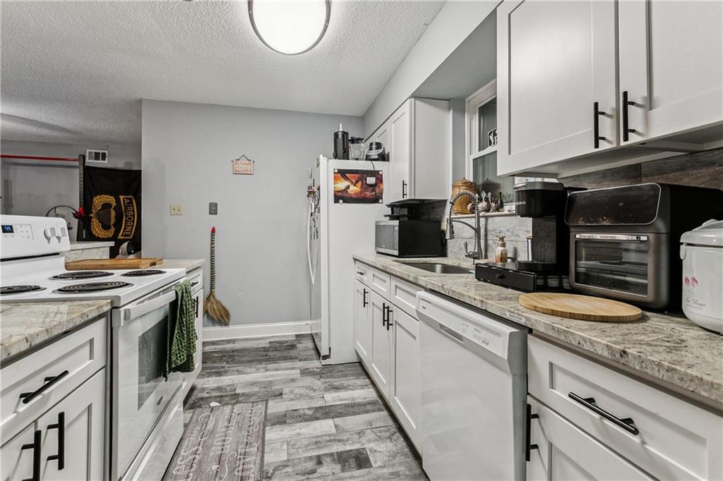 21 Holy Cross Place Kenner, LA 70065 - Photo 7 of 16