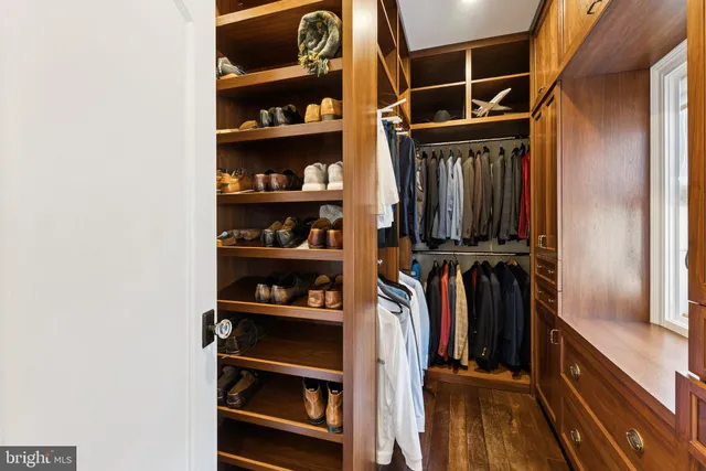 $3,500,000 | 2600 12th Street North, Arlington, VA 22201