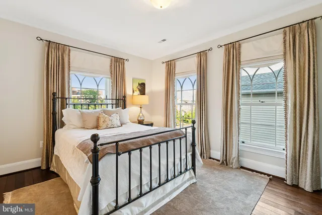 $3,500,000 | 2600 12th Street North, Arlington, VA 22201