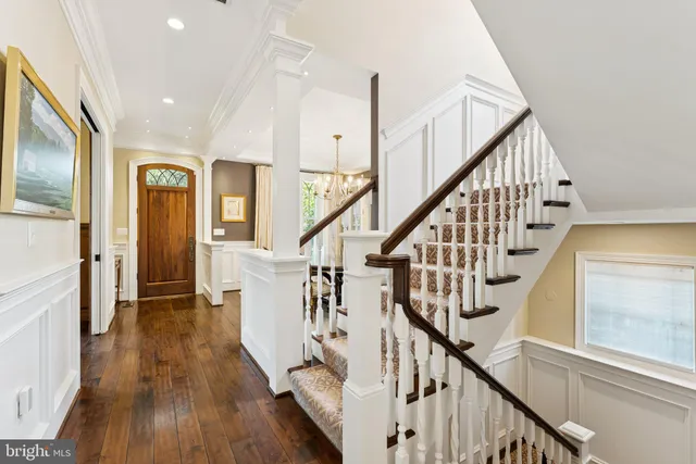 $3,500,000 | 2600 12th Street North, Arlington, VA 22201