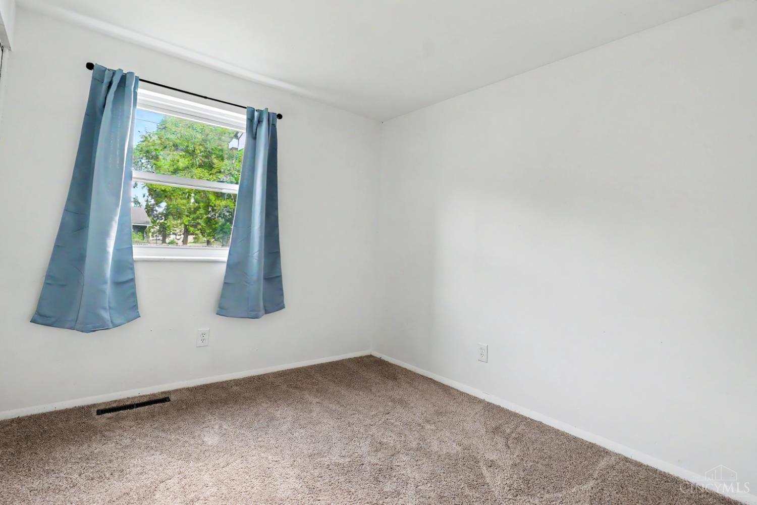 12093 Benadir Road Springdale, OH 45246 - Photo 20 of 29 Gallery Image 20