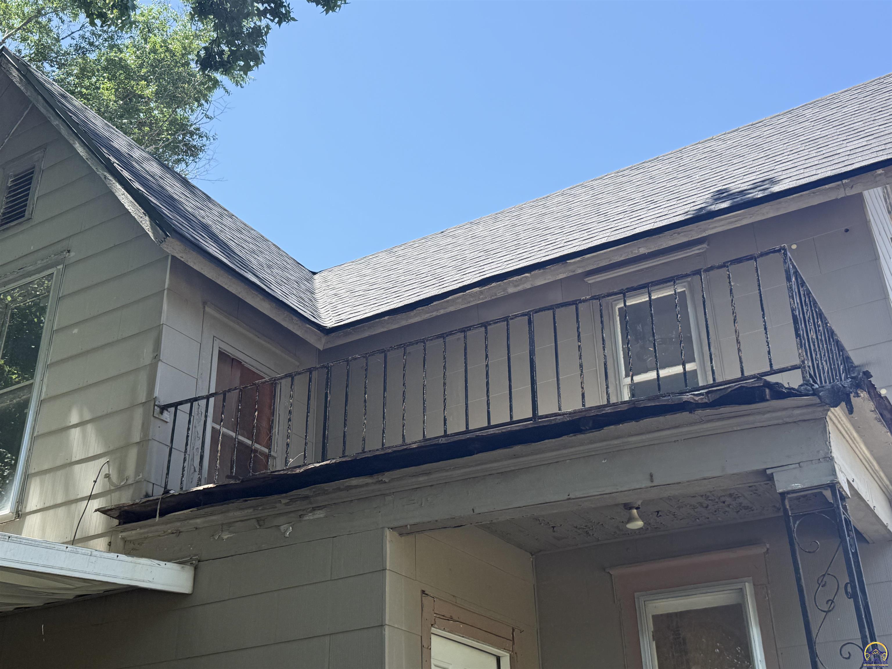 911 Southwest 3rd Street Topeka, KS 66606 - Photo 3 of 18