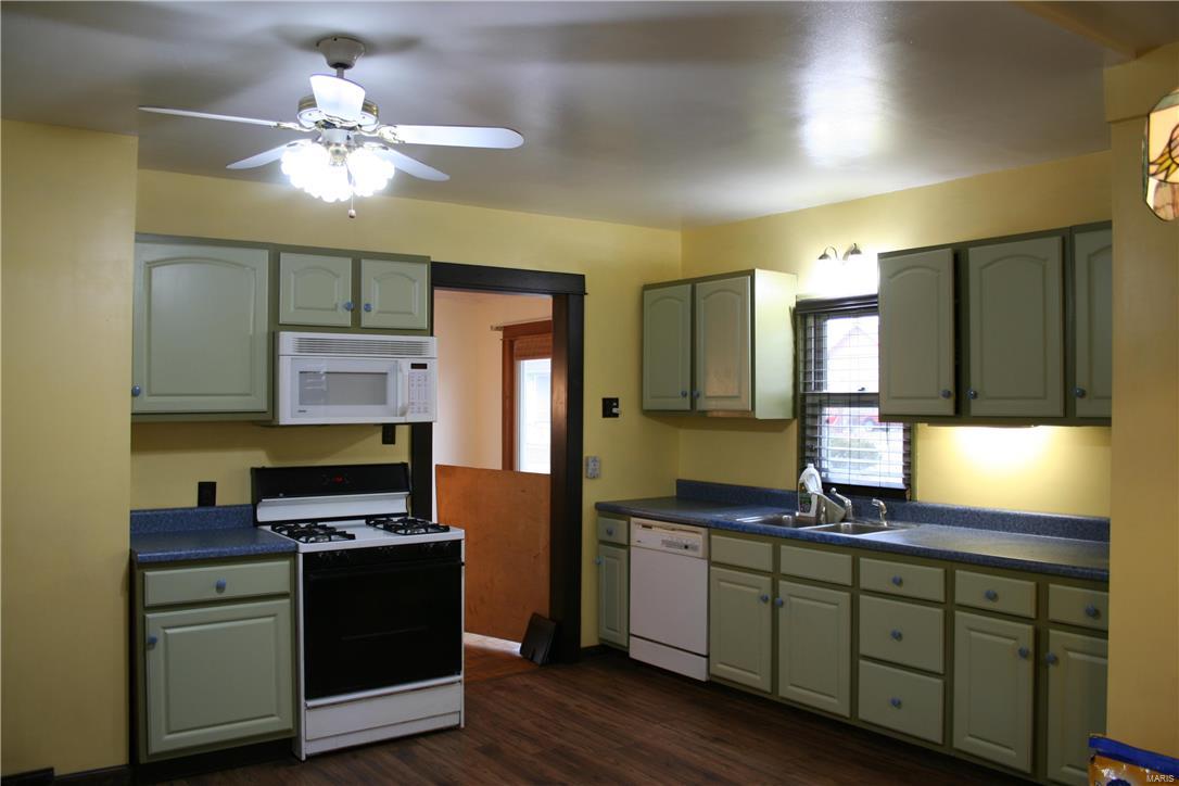 791 Rice Street Wood River, IL 62095 - Photo 8 of 14 Gallery Image 8