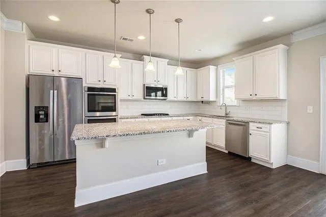 $525,000 | 283 Hickory Pointe Drive, Acworth, GA 30101